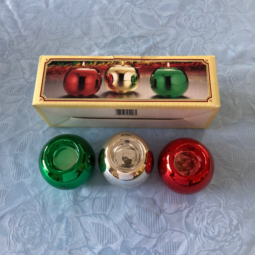 Set of 3 Metallic Ball Candleholders